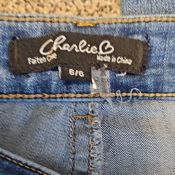 CHARLIE B Blue Cropped Jeans with Embellished Hem - Picture 2 of 3